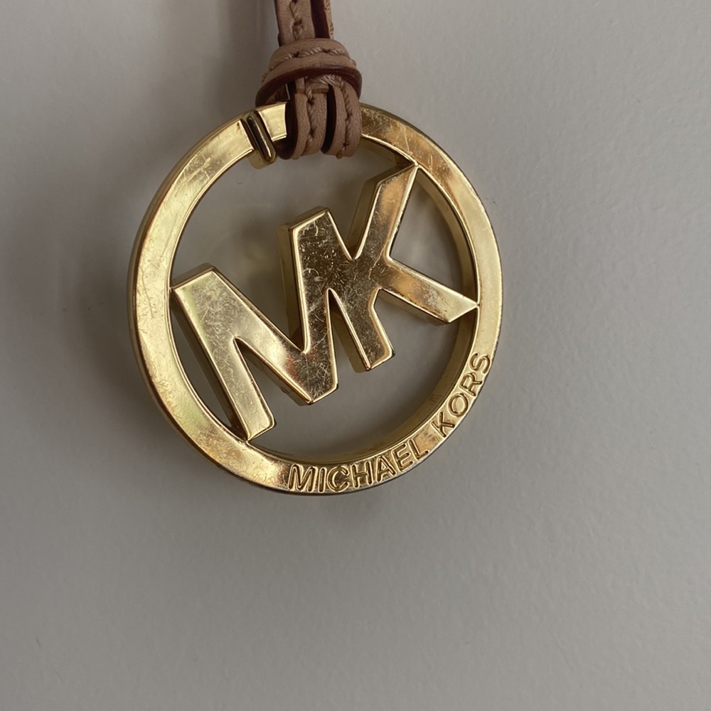 MICHAEL KORS Duffle Bag Pendant with Leather Strap - Picture 2 of 3